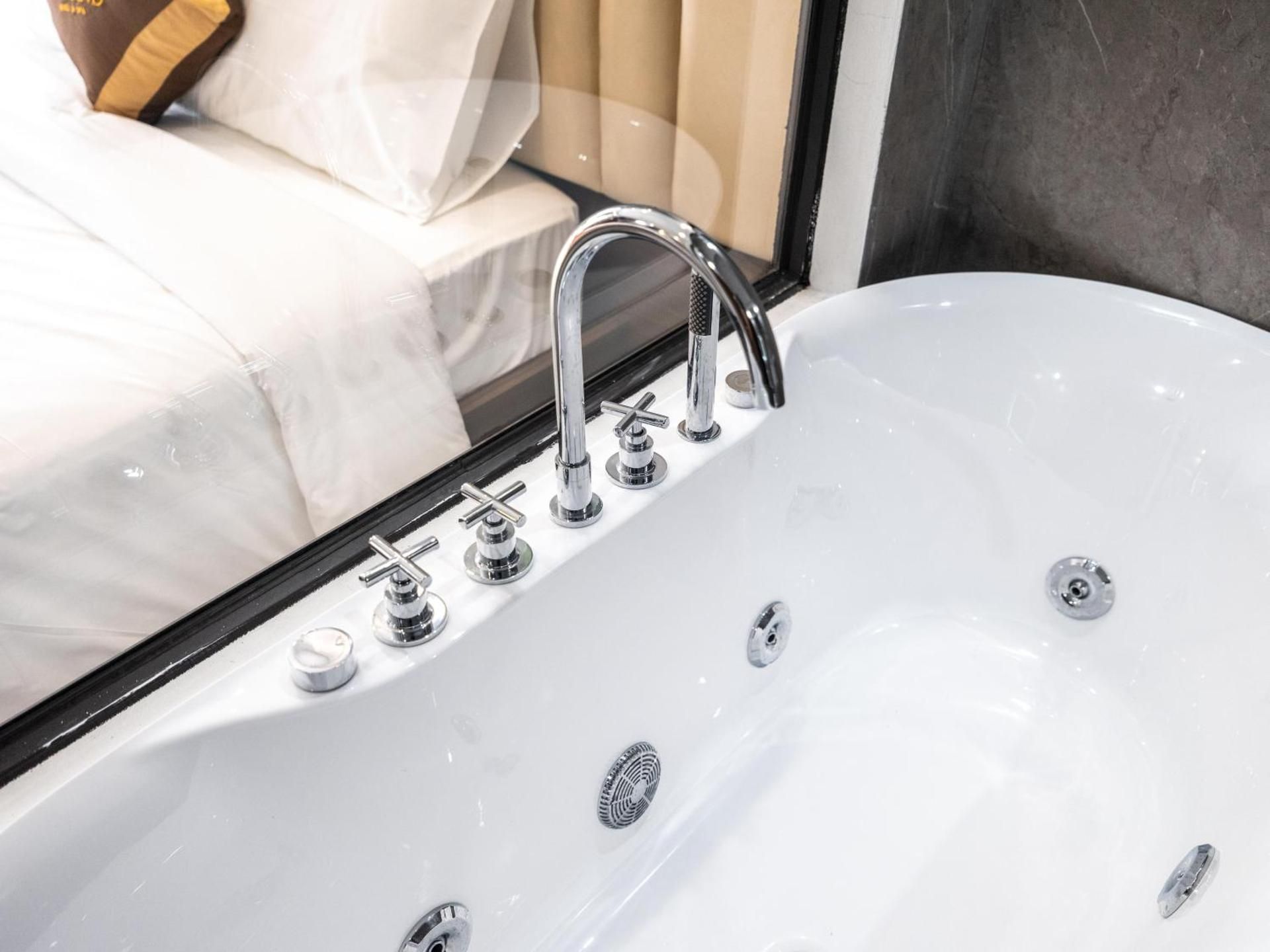 Si Grand Ninh Binh Hotel Family Room 2