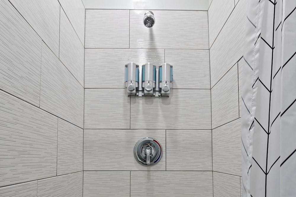 Ututu Stay West Deluxe Studio 9