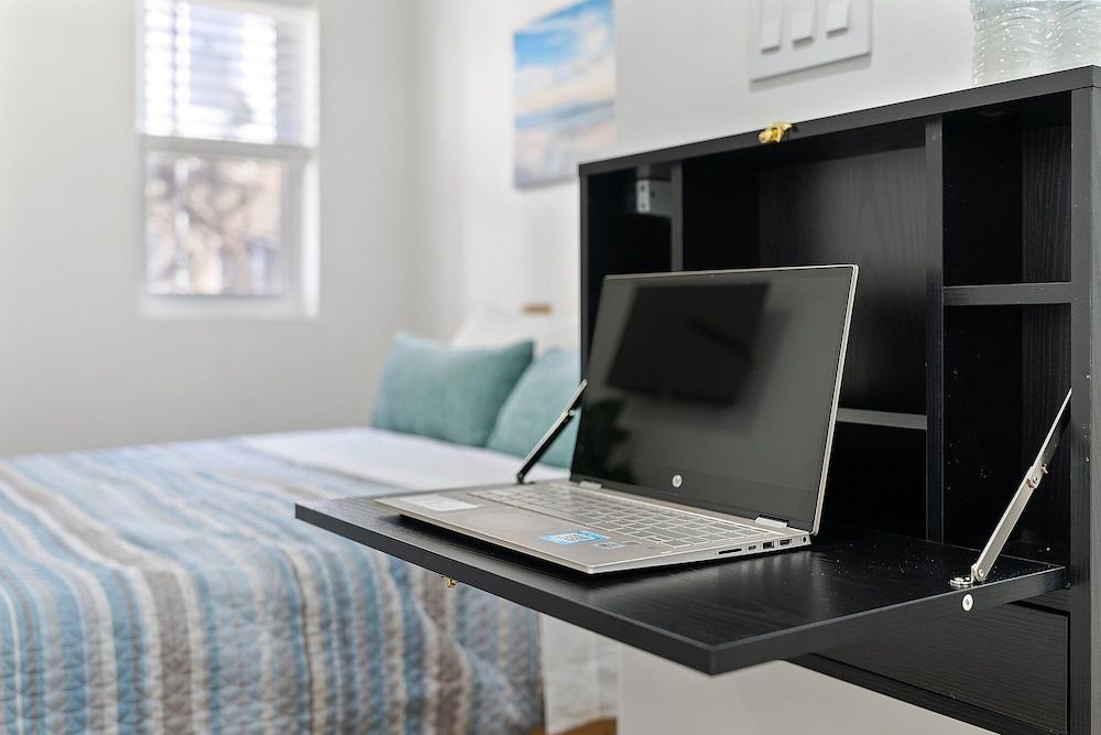 Ututu Stay West Deluxe Studio 16