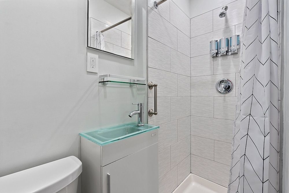 Ututu Stay West Deluxe Studio 6