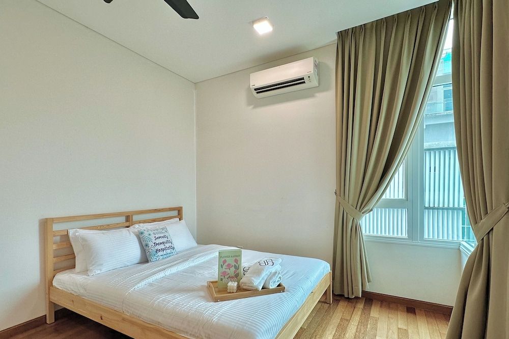 1 Medini Residence Neo by Stayrene Comfort Apartment, 3 Bedrooms, Balcony, City View