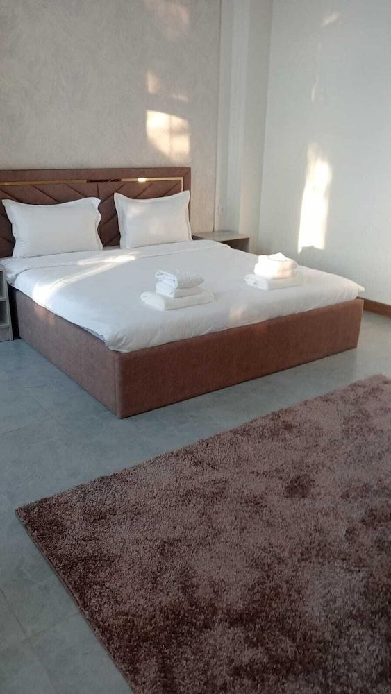 Elite Hotel Standard Double Room Single Use, City View