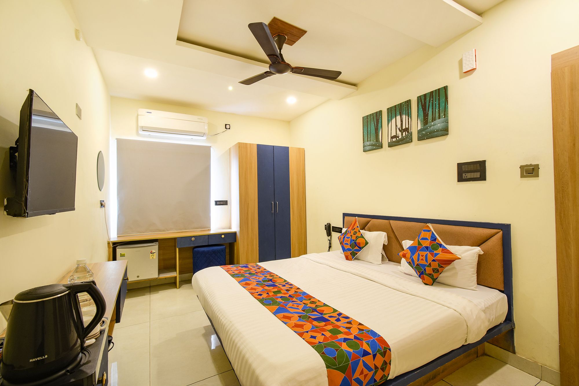 FabHotel Lake View Castle Deluxe Room 3