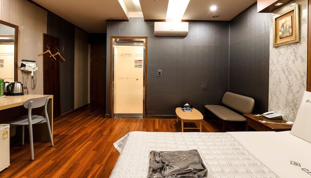 CLIO MOTEL Double Room 8