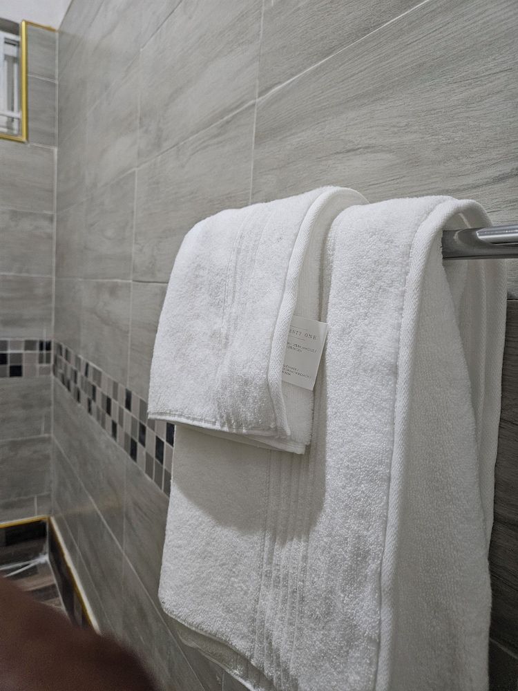 Seven Palms Executive Lodge Deluxe Apartment, 3 Bedrooms 5