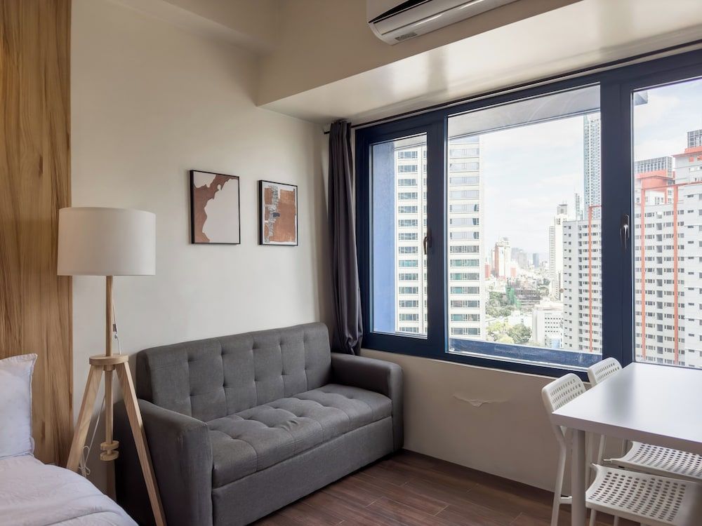 GemstoneBR in SMDC Air Residences Traditional Condo, Multiple Beds, Non Smoking, Refrigerator & Microwave 3