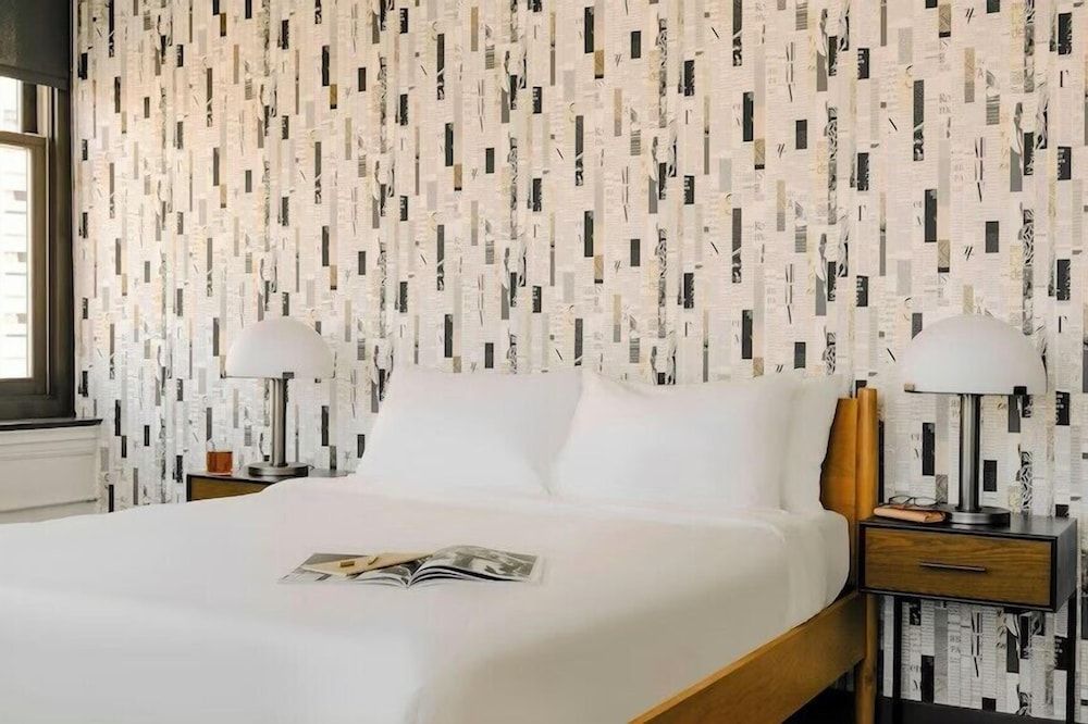 Hotel Houze Detroit Downtown Studio Queen Apartment, City View