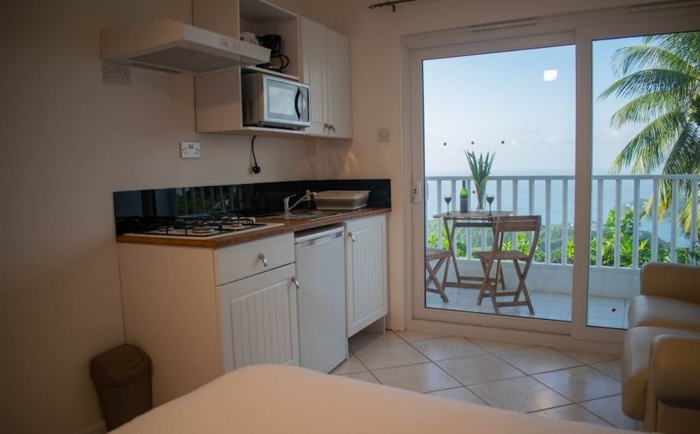 Morne SeaView Apartments Luxury Studio, 1 Bedroom, Sea View 7