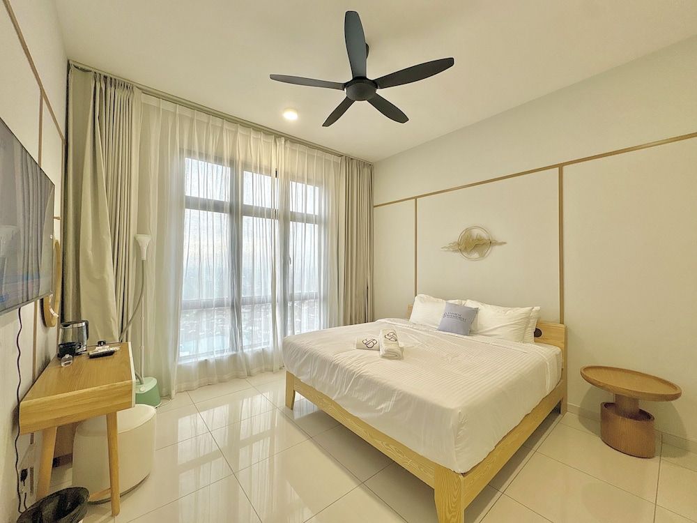 Space Residency KSL by Stayrene Grand Apartment, 3 Bedrooms, City View 2