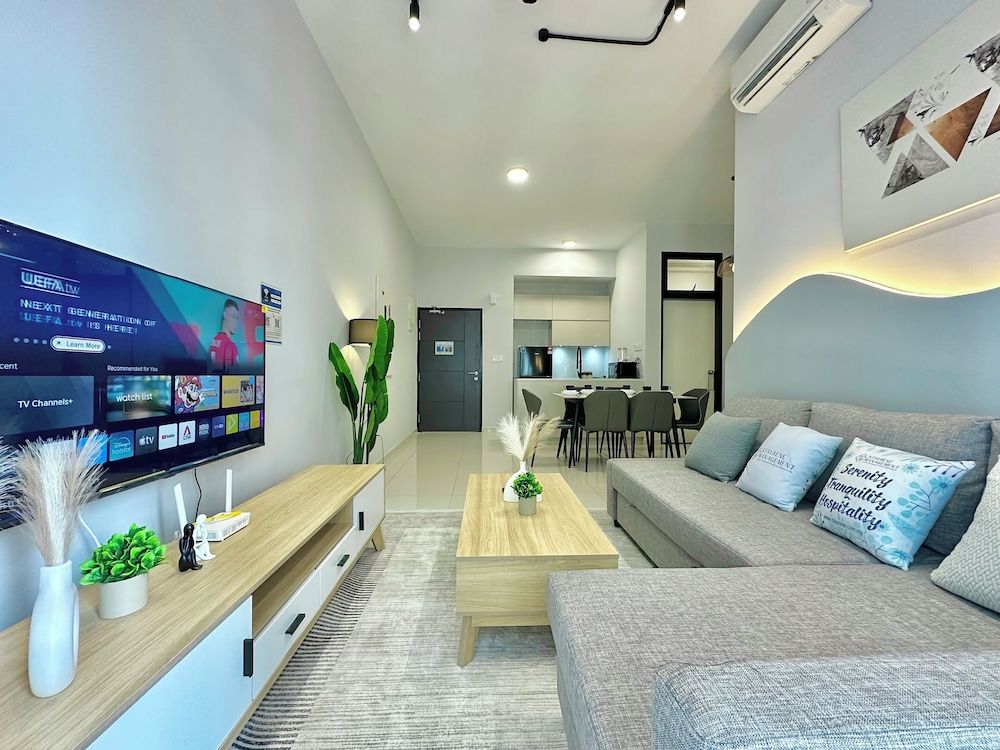 Space Residency KSL by Stayrene Luxury Apartment, 2 Bedrooms, City View 14