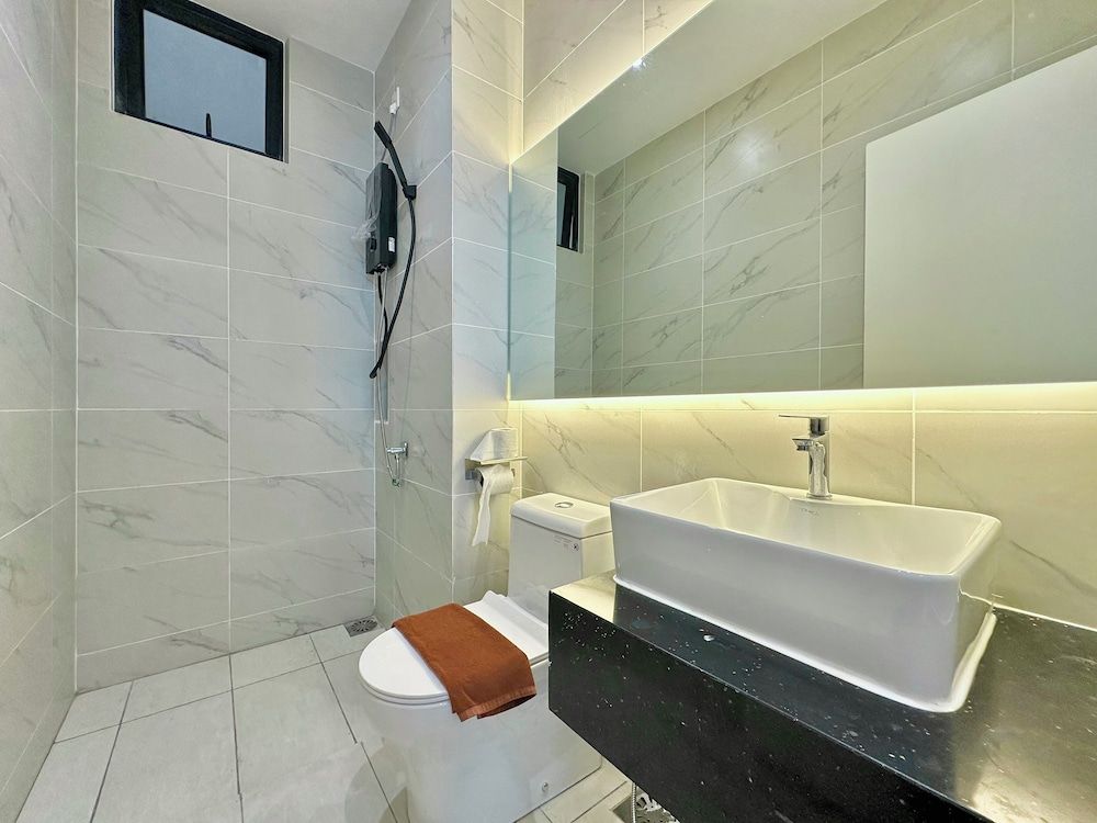 Space Residency KSL by Stayrene Luxury Apartment, 2 Bedrooms, City View 12