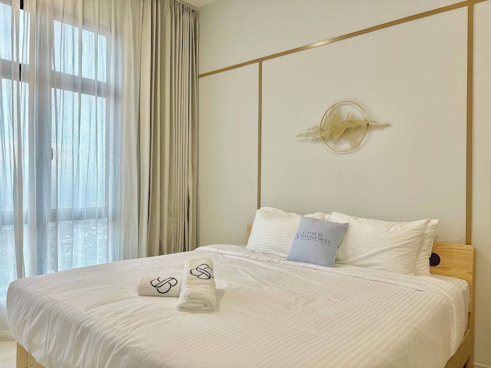 Space Residency KSL by Stayrene Grand Apartment, 3 Bedrooms, City View 5