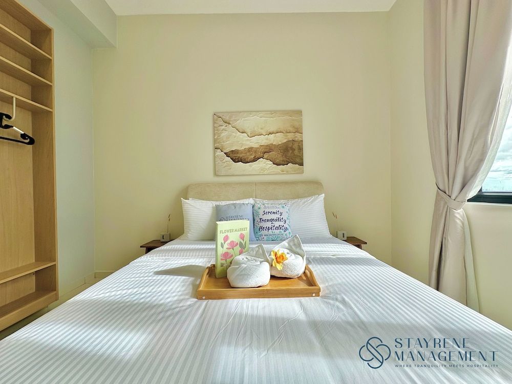 Space Residency KSL by Stayrene Deluxe Apartment, 2 Bedrooms, City View 3