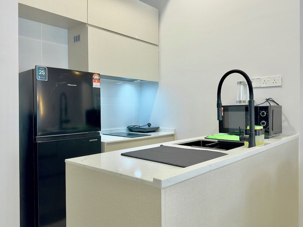 Space Residency KSL by Stayrene Luxury Apartment, 2 Bedrooms, City View 18