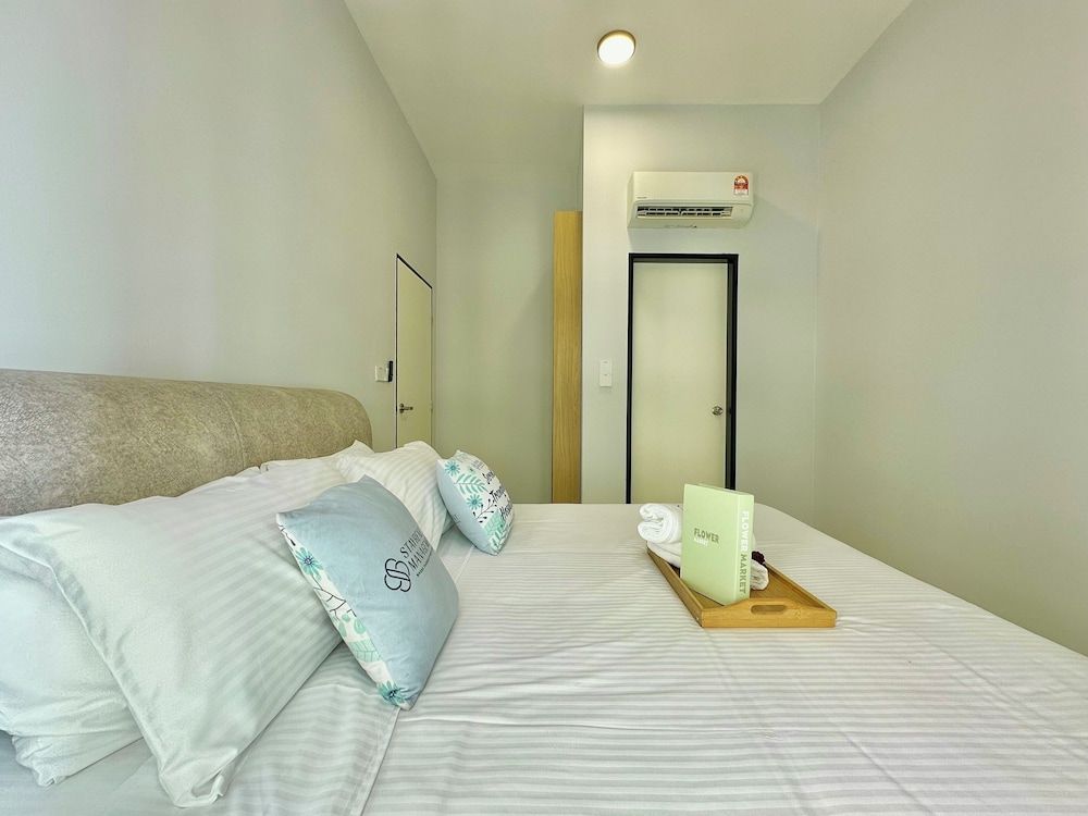 Space Residency KSL by Stayrene Luxury Apartment, 2 Bedrooms, City View 3