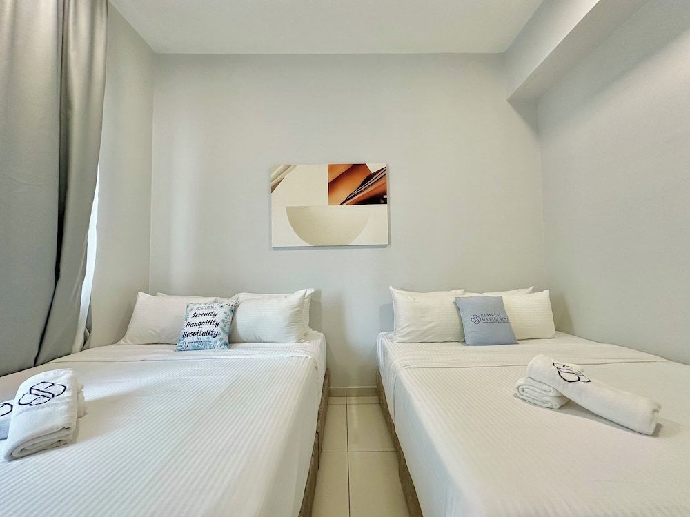 Space Residency KSL by Stayrene Luxury Apartment, 2 Bedrooms, City View 10