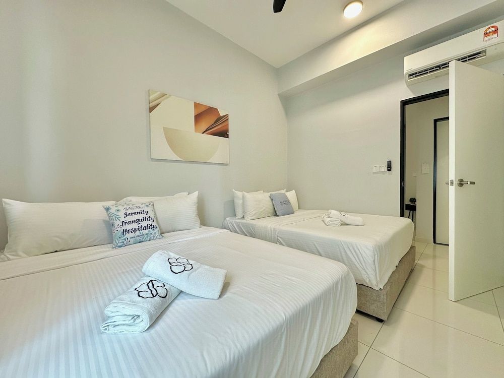 Space Residency KSL by Stayrene Luxury Apartment, 2 Bedrooms, City View 6