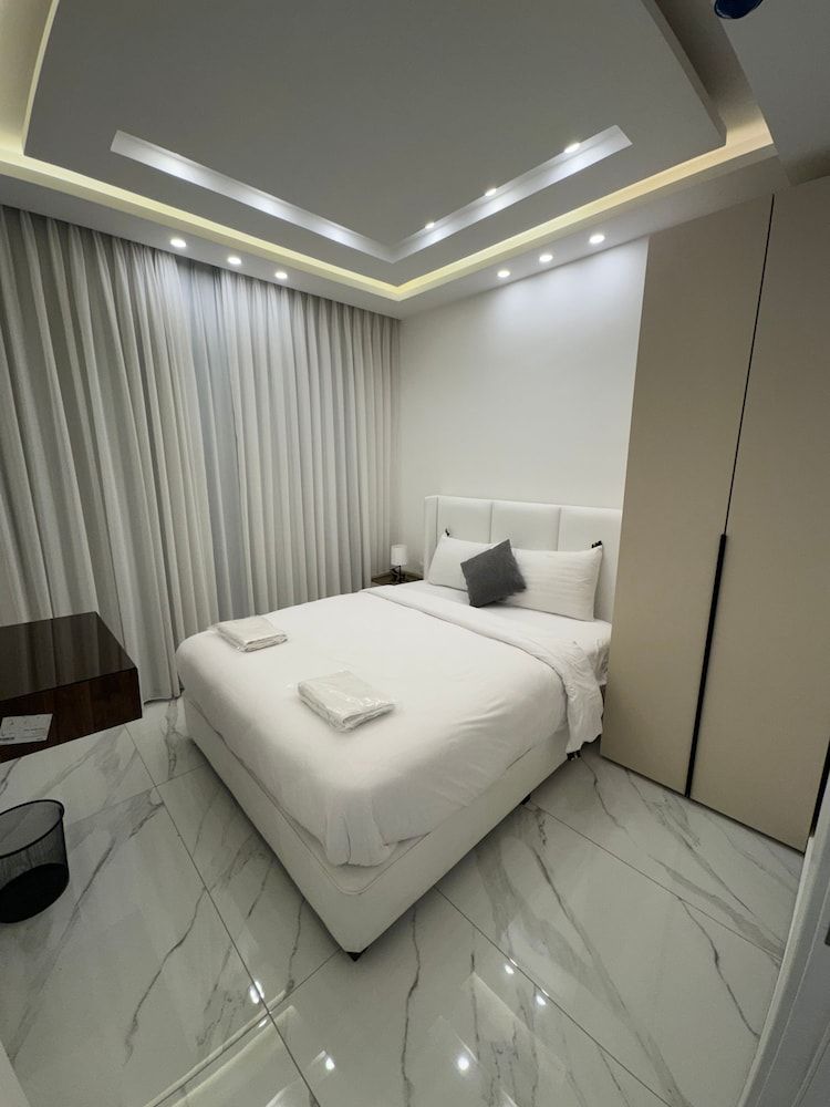 Boulevard Comfort Haven, apt With Stunning Veiw Apartment, 1 Bedroom, Accessible, Smoking 2