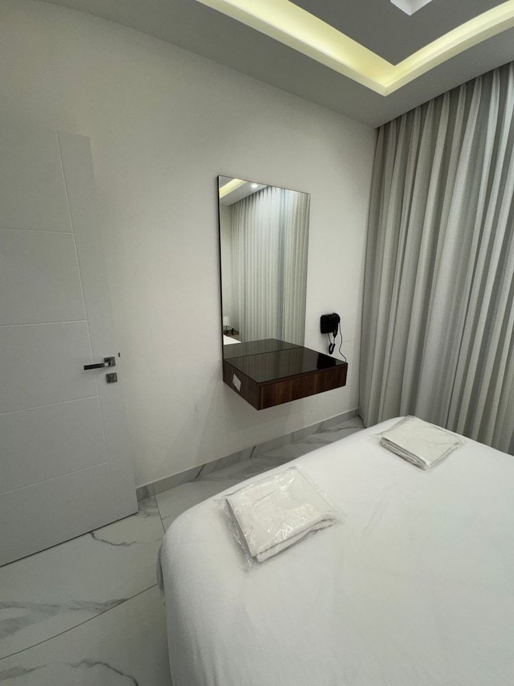 Boulevard Comfort Haven, apt With Stunning Veiw Apartment, 1 Bedroom, Accessible, Smoking 14