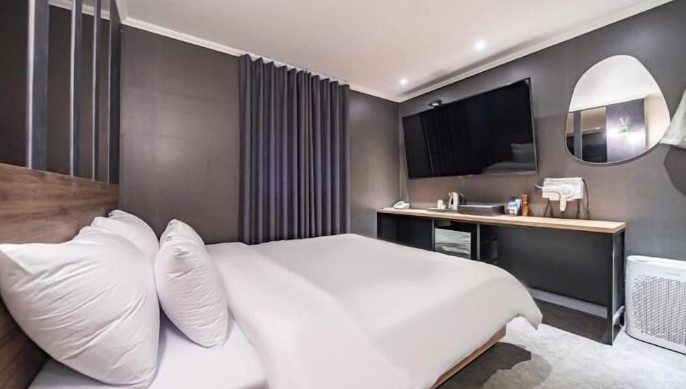 Hotel Gate Standard Double Room 5