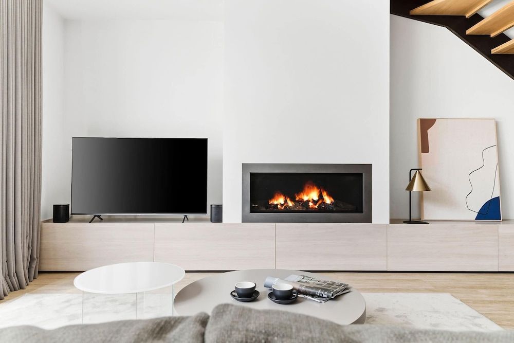 A Lux 3BR Townhouse in South Yarra, Free Parking