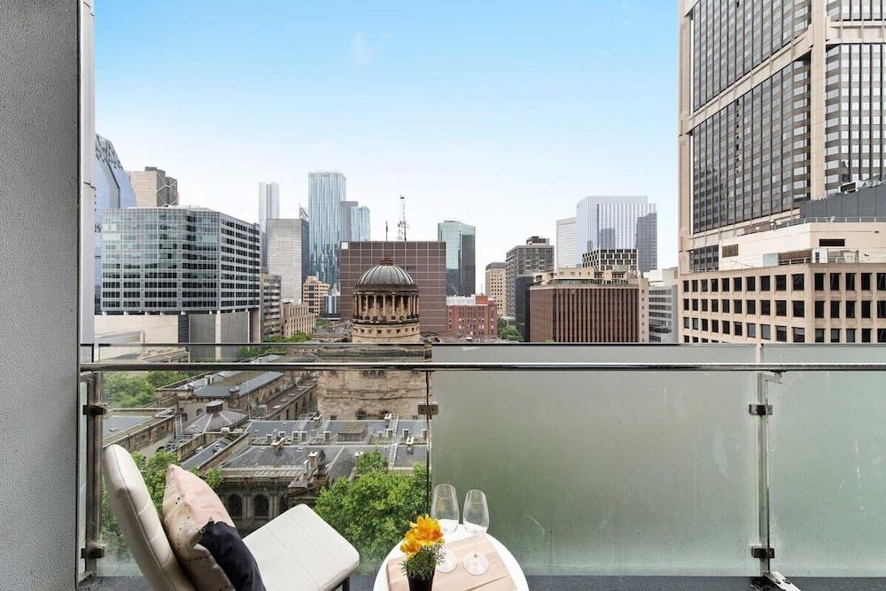 A Stylish Apt for 4 Near Queen Victoria Market Apartment (1 Bedroom) 3