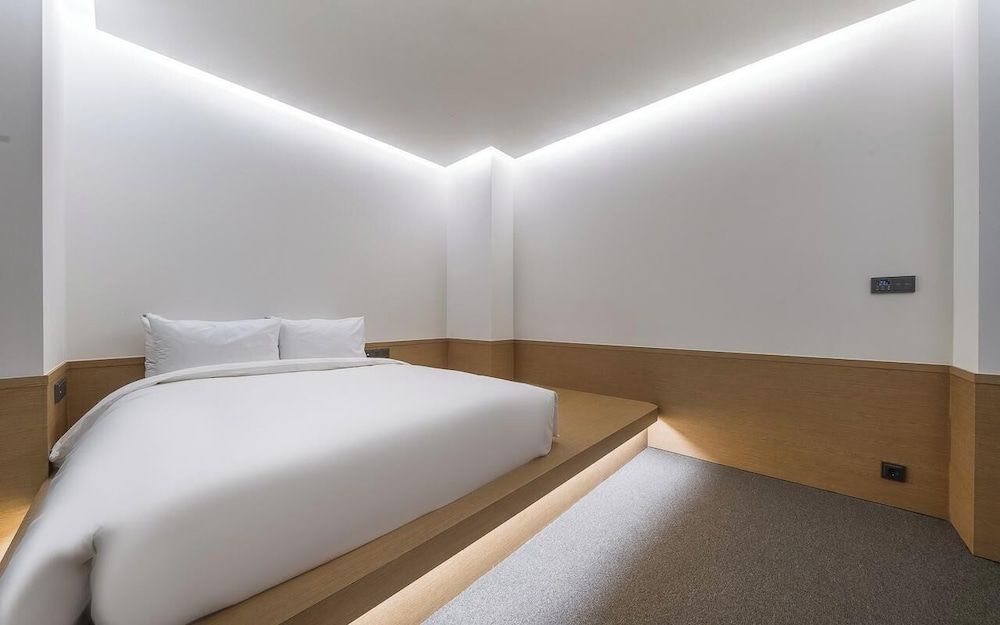 BLUEFROG HOTEL Medium Standard