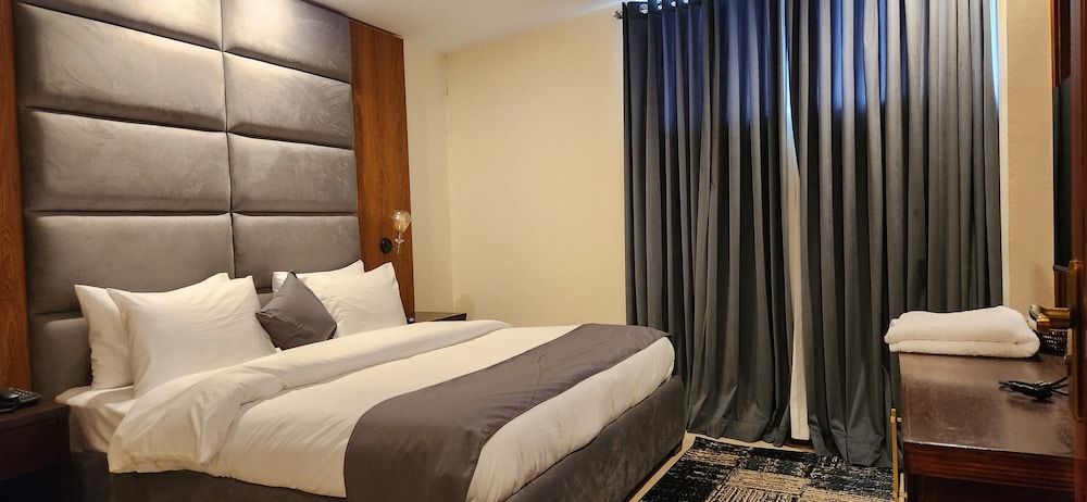 Pinemont Hotel Family Suite 2