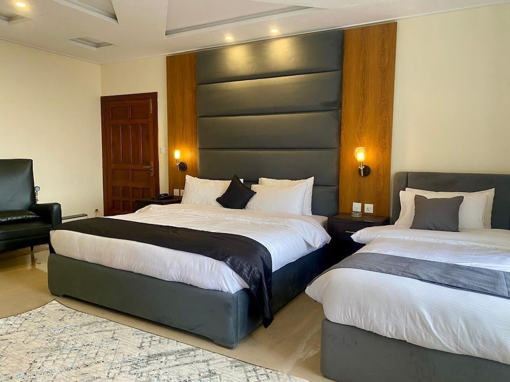 Pinemont Hotel Presidential Suite