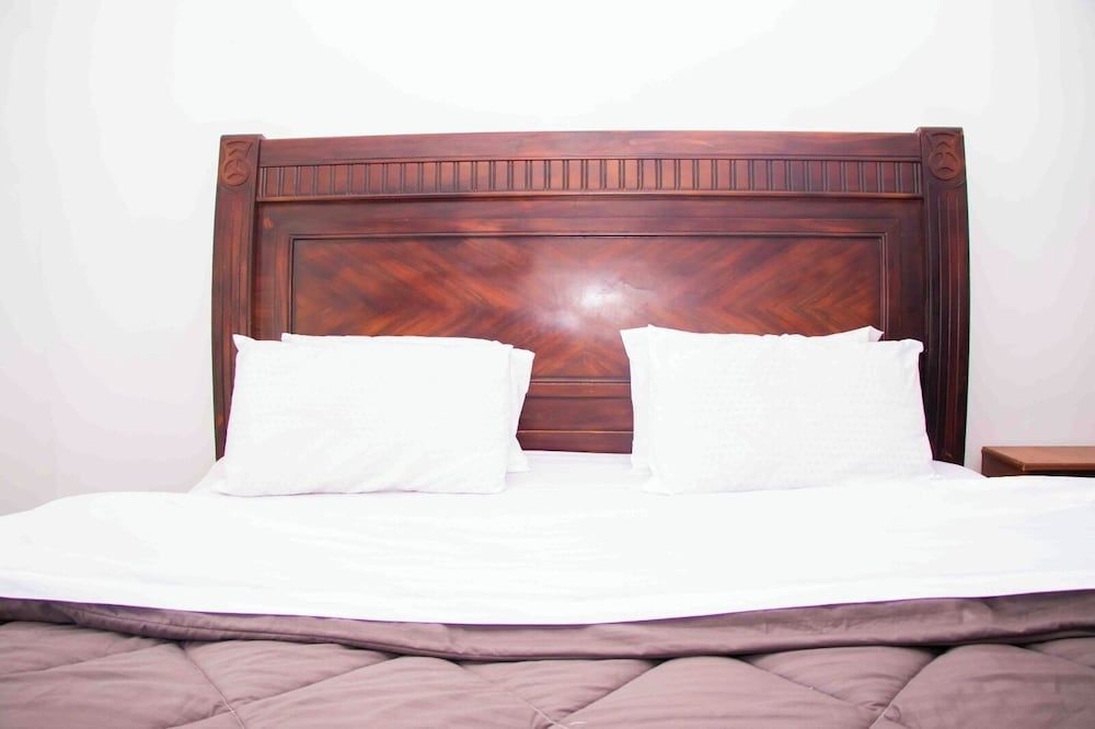 New G&M Stays Kigali Double Room, 1 Double Bed, Balcony, City View 2