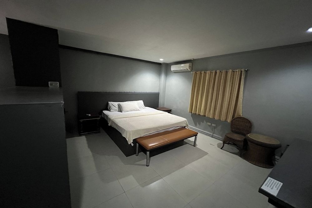 Garden Suite Hotel Standard Room 6