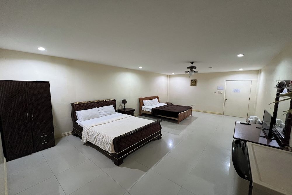 Garden Suite Hotel Standard Twin Room 7