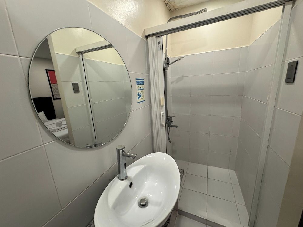 The Circuit Manor Hotel near Ayala Malls Circuit Family Room 7