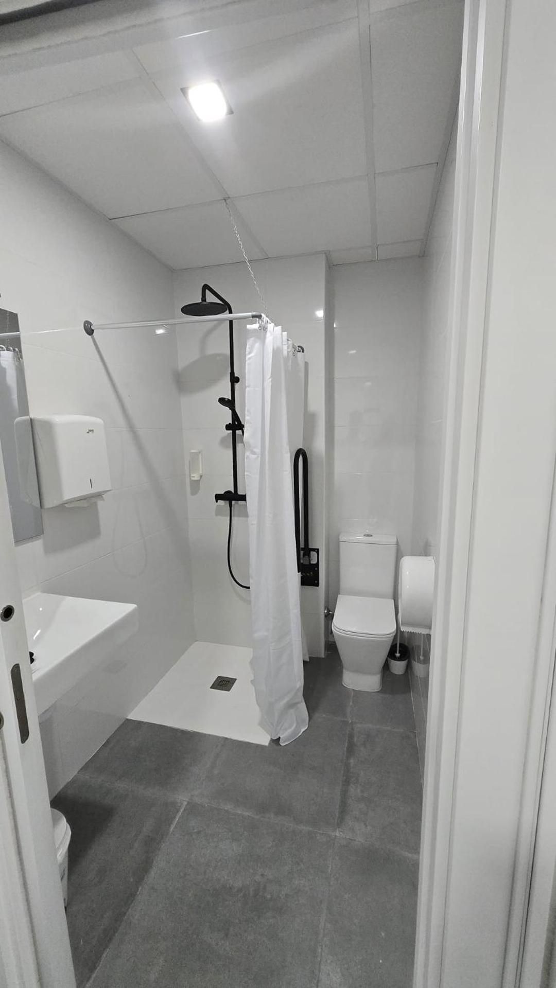 Bed in 10-Bed Mixed Dormitory Room