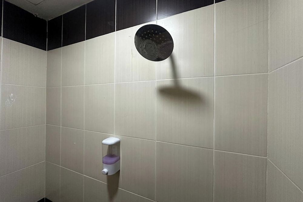 I Rose Budget Hotel Standard Double Room 6