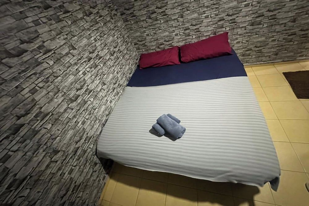 I Rose Budget Hotel Standard Double Room 2