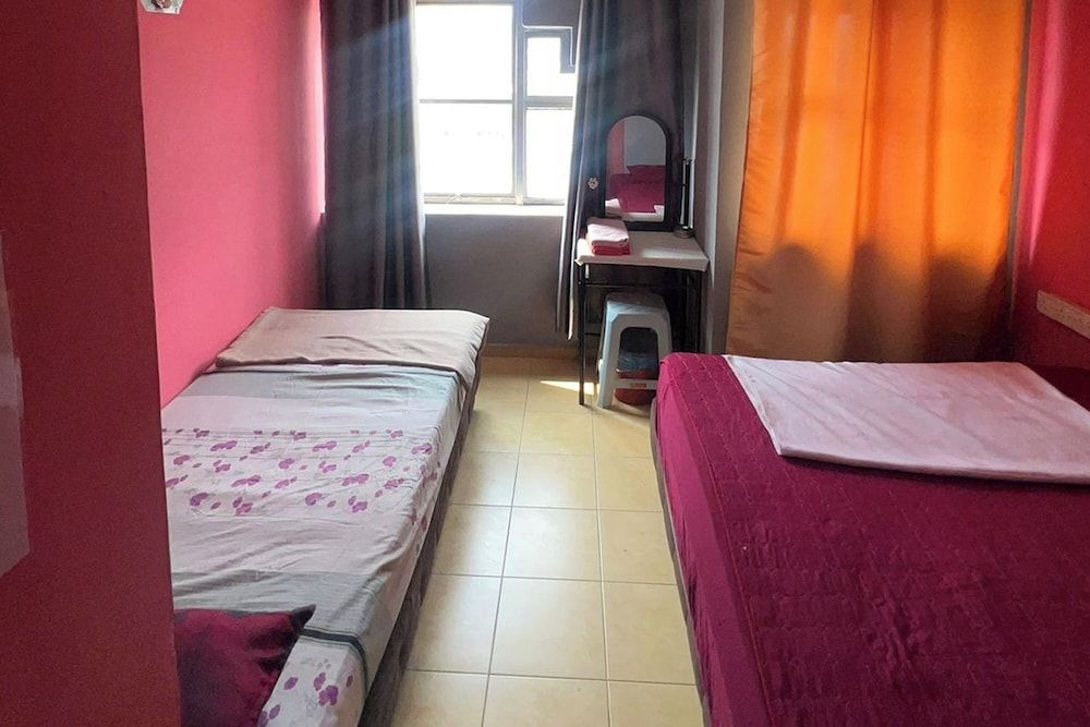 I Rose Budget Hotel Family Suite 3