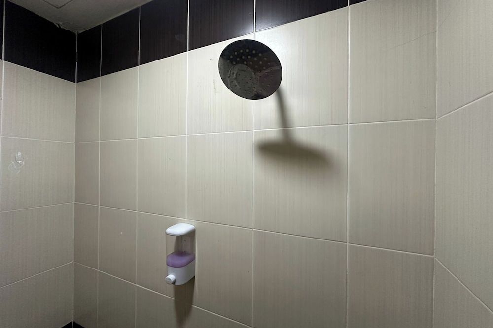 I Rose Budget Hotel Family Suite 5