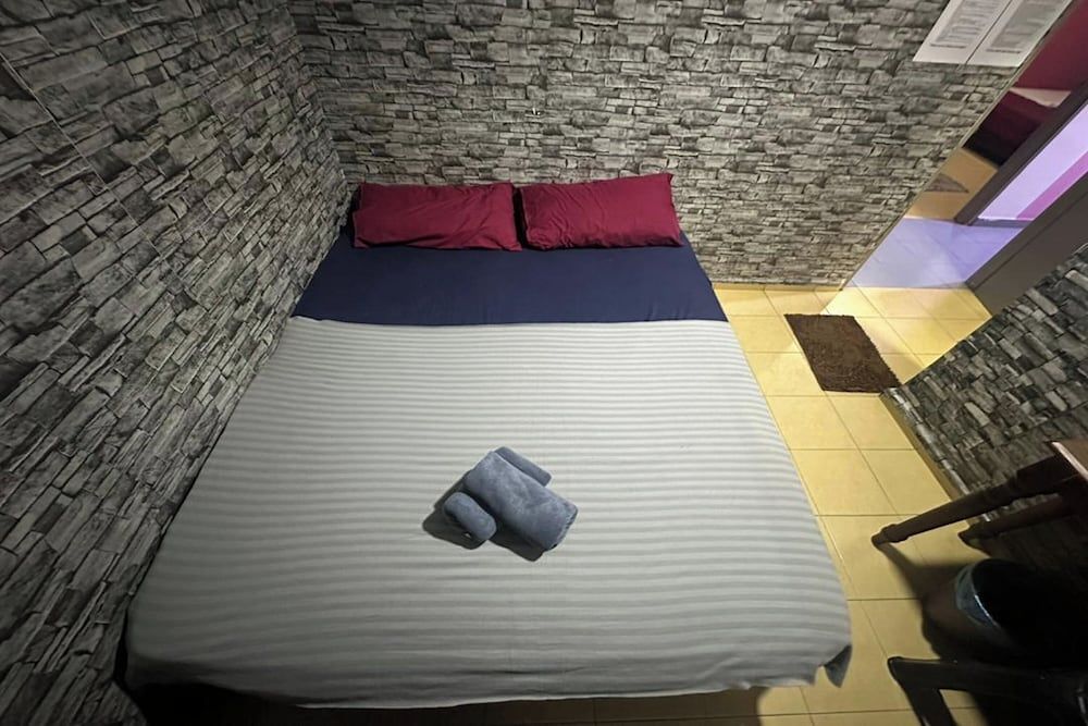 I Rose Budget Hotel Standard Double Room 3