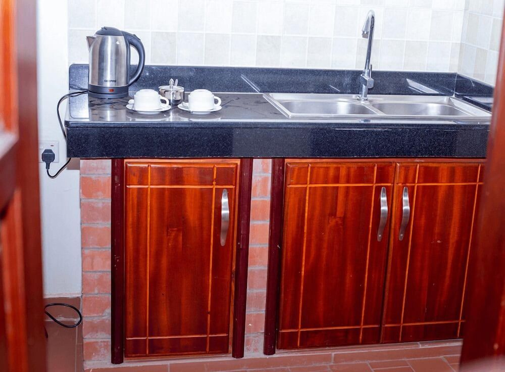 La Brezi Suites Double Room Single Use, Balcony, Valley View 4