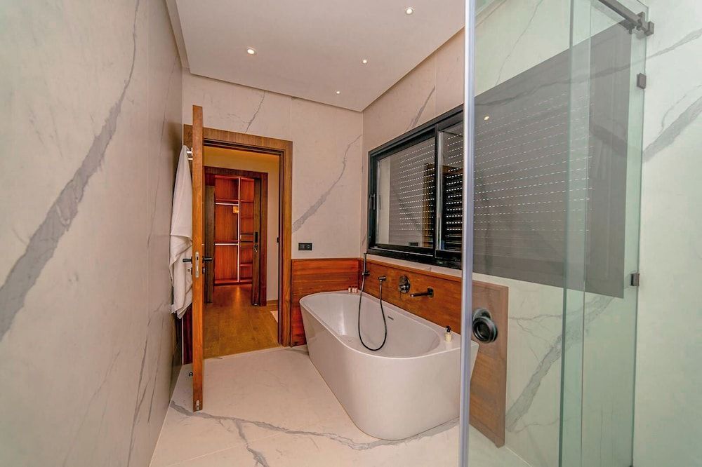 Villa Lumeria Luxury Villa, Garden View 14