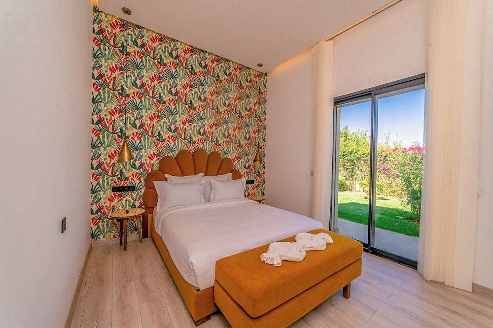 Villa Lumeria Luxury Villa, Garden View 2