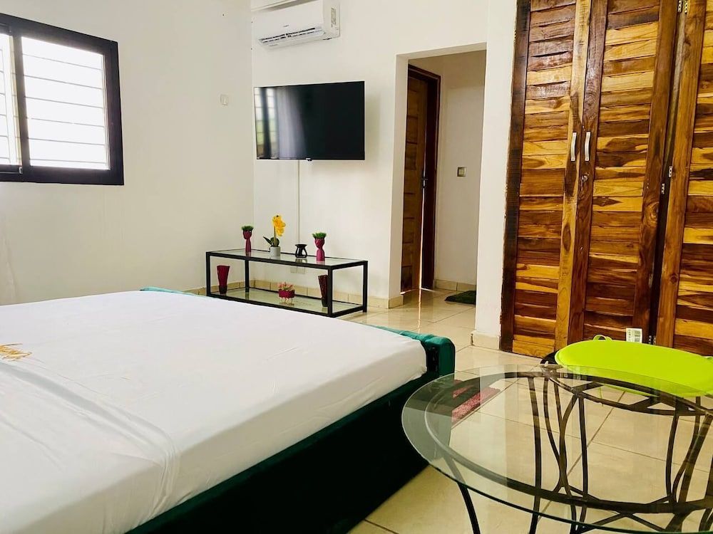 HOTEL RESIDENCE ESSIENIGUET Comfort Studio, Balcony, City View 4