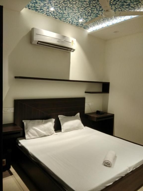 Homestays Ludhiana Deluxe King 2