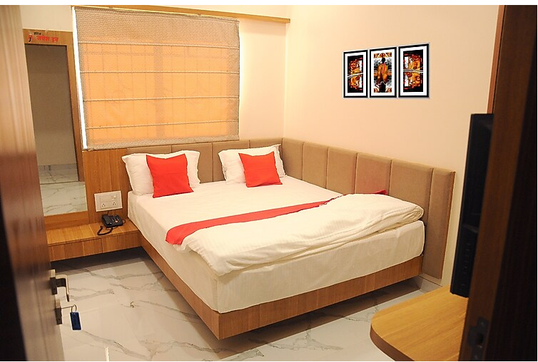 Hotel Jayesh Inn Standard AC Room 3