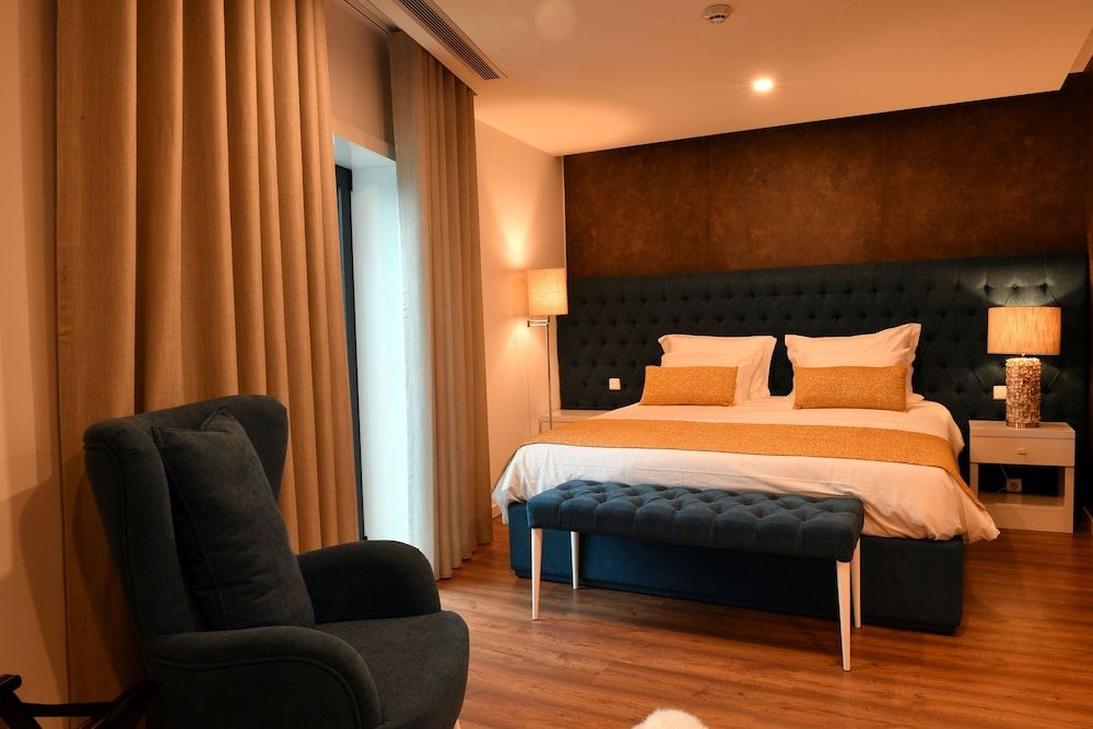 Hotel Casa das Carpas Superior Suite, Fireplace, Garden View