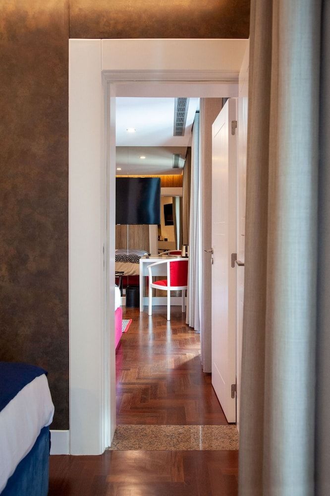 Hotel Casa das Carpas Junior Suite, Terrace, Garden View 13