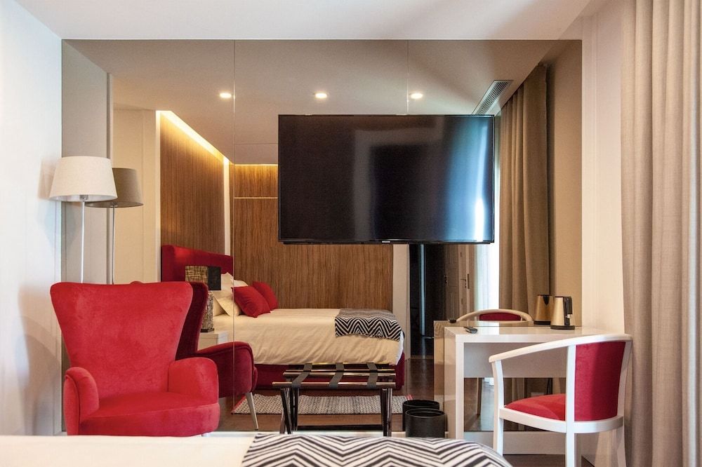 Hotel Casa das Carpas Junior Suite, Terrace, Garden View 11