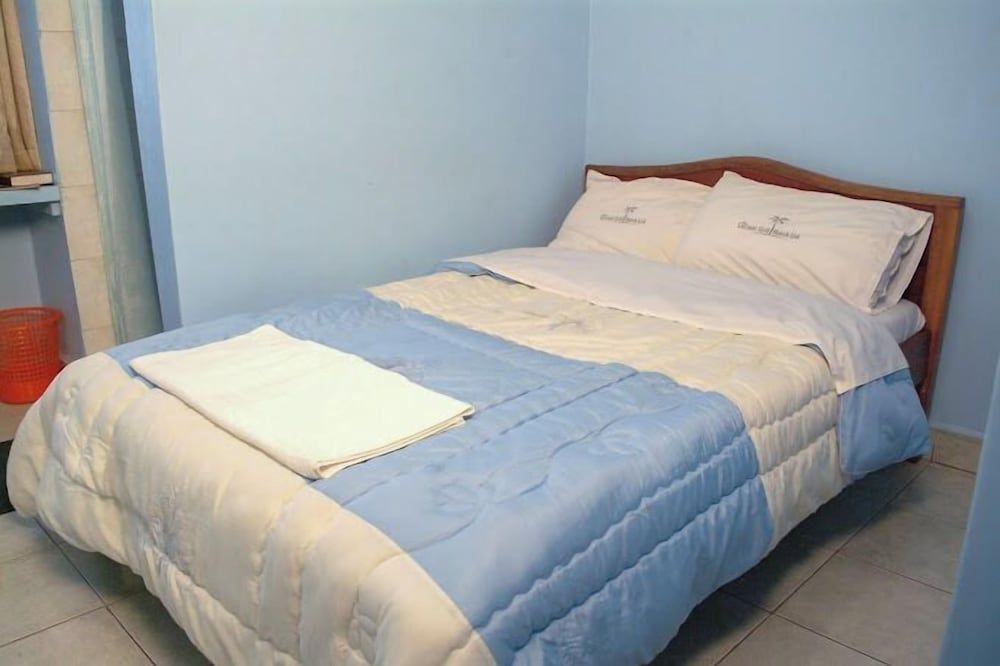 The Coconut Grill Hotel Deluxe Single Room, City View 2