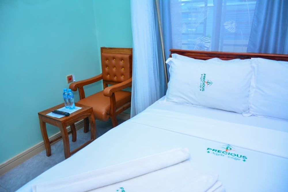 DOM PRECIOUS LODGE Standard Double Room 2